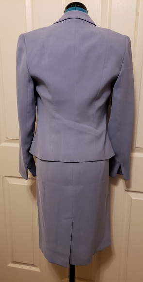 Tempo Paris Lavender Dress Suit - Picture 3 of 9